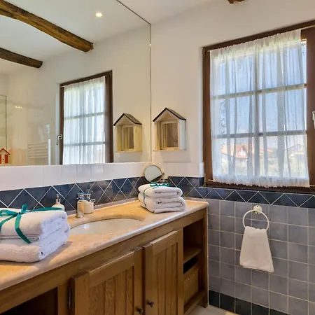 La Maison Tamarin Bed & Breakfast *