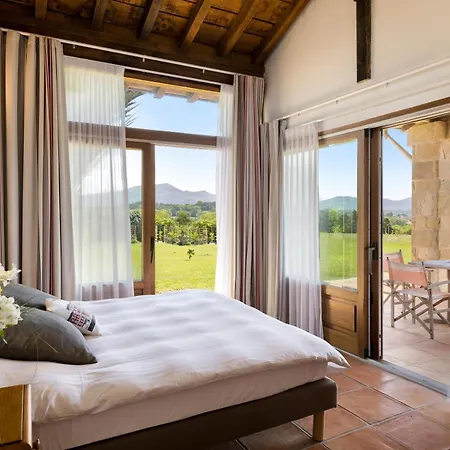 La Maison Tamarin 3*
