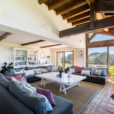 La Maison Tamarin Bed & Breakfast *